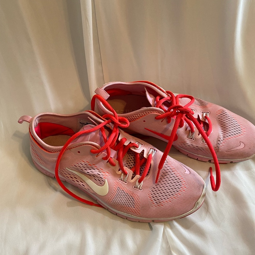 Pink Nike Women’s Running Shoes